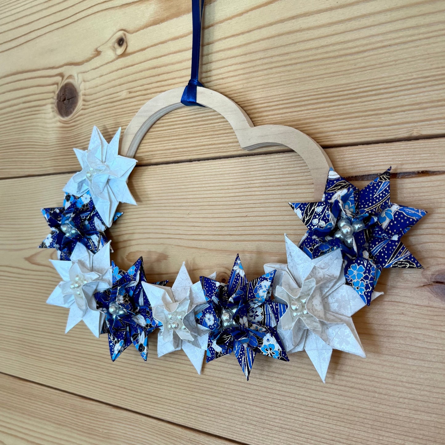 Suspension murale nuage - edelweiss bleu & blanc